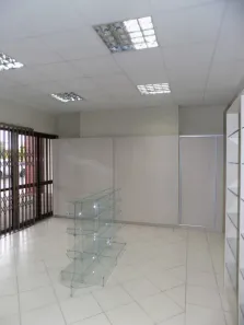 Loja / Salão / Ponto Comercial para alugar, 40m² no Bacacheri, Curitiba