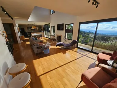 Casa de Condomínio com 4 Quartos à venda, 270m² no Alto da Boa Vista, Campos do Jordão