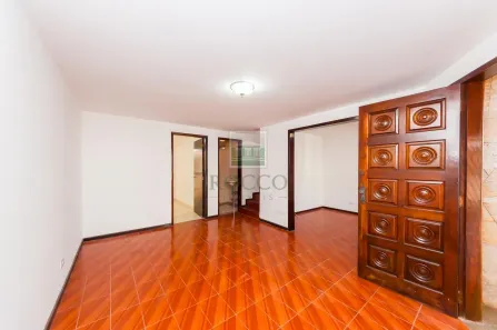 Casa com 3 Quartos para alugar, 111m² no Boa Vista, Curitiba