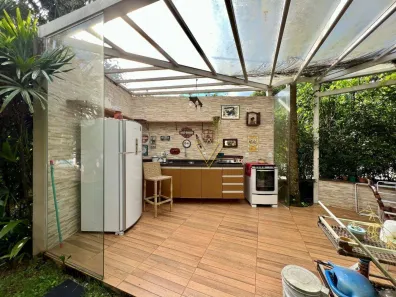 Casa de Condomínio com 4 Quartos à venda, 251m² no Chácara dos Lagos, Carapicuíba
