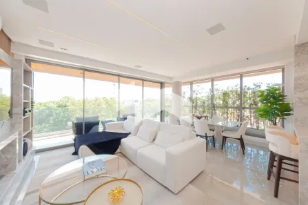Apartamento com 3 Quartos para alugar, 152m² no Água Verde, Curitiba