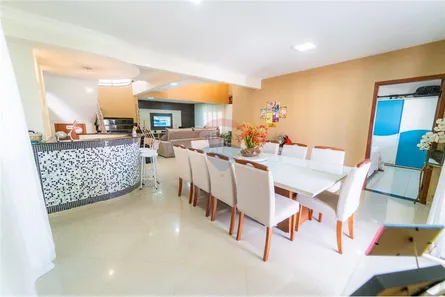 Casa de Condomínio com 6 Quartos à venda, 579m² no Região dos Lagos, Brasília