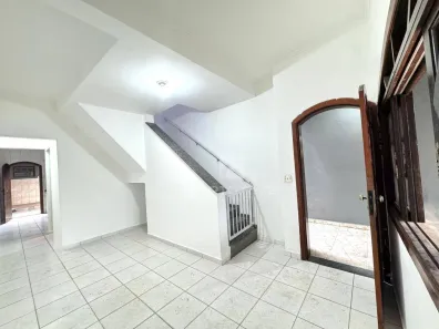 Sobrado com 2 Quartos para alugar, 82m² no Mosteiro, Itanhaém