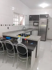 Sobrado com 5 Quartos à venda, 263m² no Roncon, Ribeirão Pires