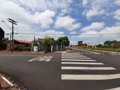 Galpão / Depósito / Armazém à venda, 130m² no Parque das Hortências, Araraquara
