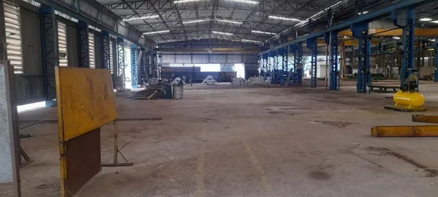 Galpão / Depósito / Armazém para venda ou aluguel, 10000m² no Vila São Luís, Duque de Caxias