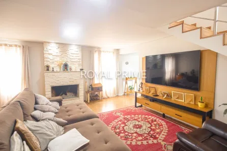 Sobrado com 3 Quartos à venda, 105m² no Granja das Acácias, Quatro Barras