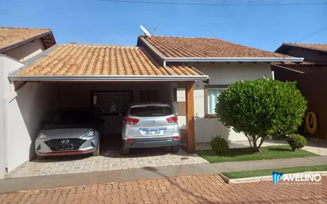 Casa de Condomínio com 3 Quartos à venda, 77m² no Jardim Monte Alegre, Campo Grande