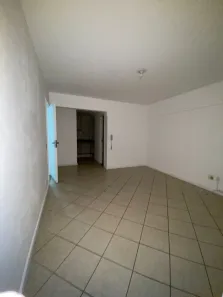 Apartamento com 1 Quarto para alugar, 10m² no Centro, Nova Friburgo