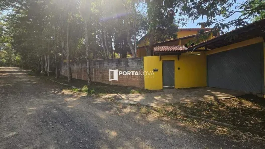 Fazenda / Sítio / Chácara com 3 Quartos para alugar, 341m² no Chácaras Ana Lúcia, Embu das Artes