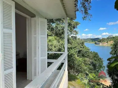 Fazenda / Sítio / Chácara com 4 Quartos à venda, 400m² no , Igaratá