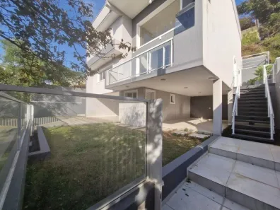Casa de Condomínio com 3 Quartos para alugar, 279m² no Terras do Madeira, Carapicuíba