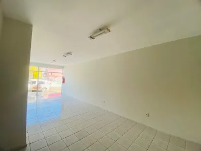 Loja / Salão / Ponto Comercial para alugar, 36m² no Palmital, Marília