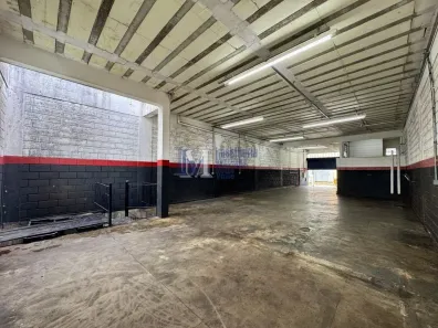 Galpão / Depósito / Armazém para alugar, 550m² no Jardim das Laranjeiras, Bragança Paulista