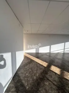 Conjunto Comercial / Sala para alugar, 77m² no Valongo, Santos