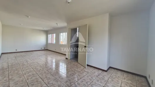 Conjunto Comercial / Sala para alugar, 46m² no Centro, Irati