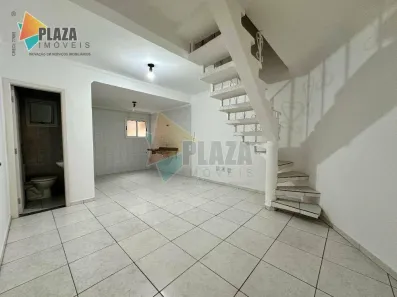 Casa de Condomínio com 2 Quartos para alugar, 75m² no Canto do Forte, Praia Grande