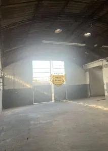 Galpão / Depósito / Armazém para alugar, 450m² no Laranjal, São Gonçalo