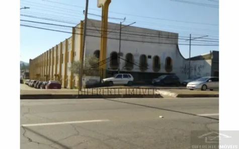 Galpão / Depósito / Armazém para venda ou aluguel, 4800m² no Vila Jundiaí, Mogi das Cruzes