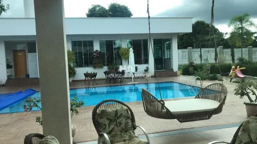 Casa com 3 Quartos à venda, 750m² no Setor Central, Hidrolândia
