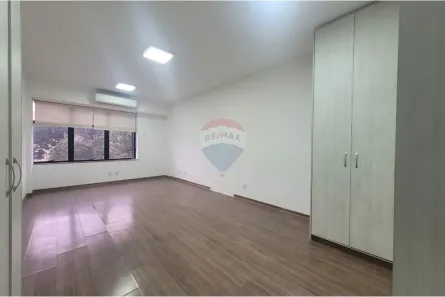 Conjunto Comercial / Sala para alugar, 34m² no Mata da Praia, Vitória