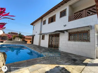 Sobrado com 3 Quartos à venda, 167m² no Balneario Samas, Mongaguá