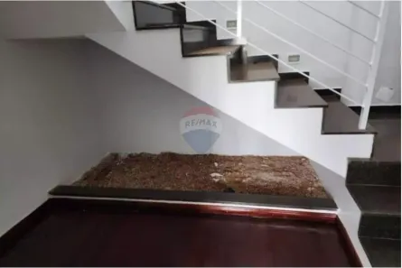 Sobrado com 3 Quartos à venda, 420m² no Parque dos Buritis, Rio Verde