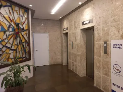 Conjunto Comercial / Sala à venda, 45m² no Centro, Curitiba
