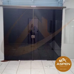 Loja / Salão / Ponto Comercial para alugar, 240m² no Vila Cascata, Arapongas