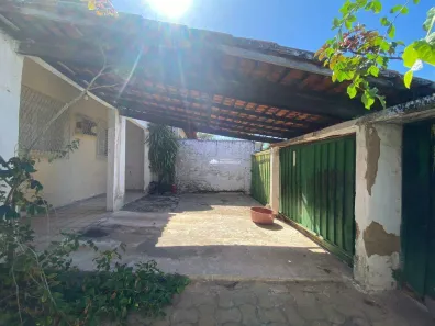 Casa com 4 Quartos à venda, 200m² no Ilhotas, Teresina