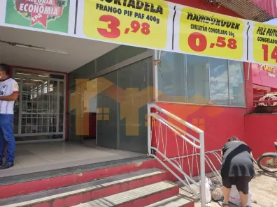 Loja / Salão / Ponto Comercial para alugar, 20m² no Centro, Vespasiano