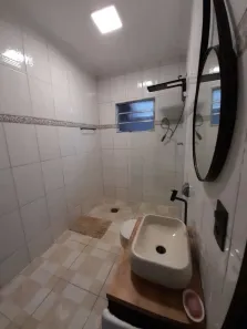 Casa de Condomínio com 2 Quartos para alugar, 70m² no Canto do Forte, Praia Grande