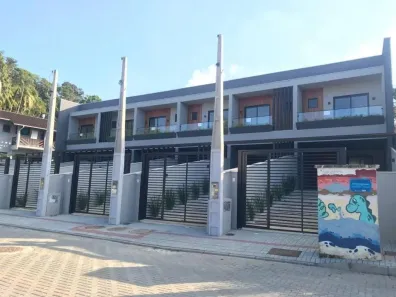 Sobrado com 3 Quartos à venda, 114m² no São Marcos, Joinville
