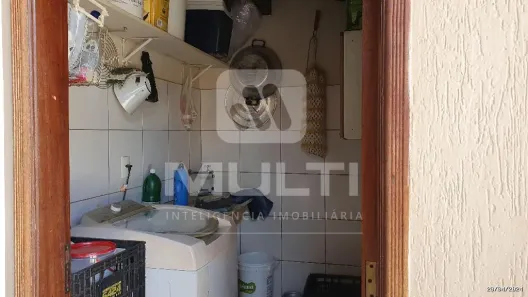 Loja / Salão / Ponto Comercial com 3 Quartos à venda, 200m² no Nova Uberlândia, Uberlândia