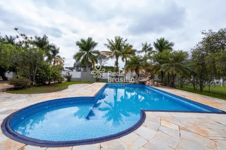 Casa de Condomínio com 4 Quartos para alugar, 323m² no Park Way, Brasília