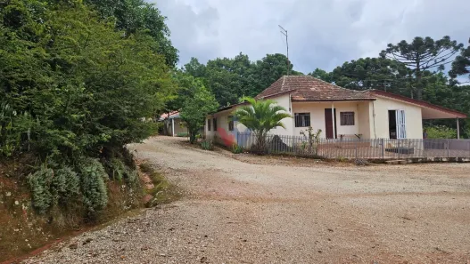Fazenda / Sítio / Chácara com 6 Quartos à venda, 250m² no Área Rural de Araucária, Araucária