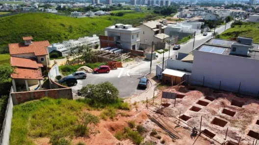 Terreno / Lote / Condomínio à venda, 653m² no Parque Ipiranga II, Resende