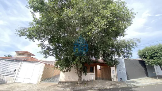 Casa com 3 Quartos para alugar, 252m² no Parque Residencial Servantes II, Presidente Prudente