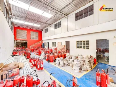 Galpão / Depósito / Armazém à venda, 300m² no Bom Pastor, Divinópolis