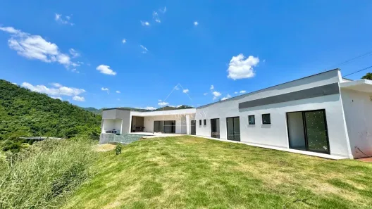 Casa de Condomínio com 4 Quartos à venda, 300m² no , Areal