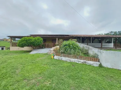 Fazenda / Sítio / Chácara com 11 Quartos à venda, 1000m² no , Pombos