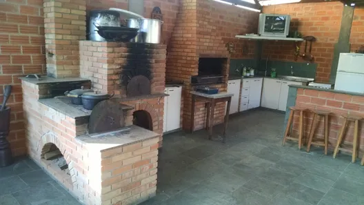 Fazenda / Sítio / Chácara com 5 Quartos à venda, 500m² no Buru, Salto