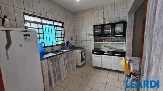 Casa de Vila com 1 Quarto à venda, 48m² no Capela, Vinhedo