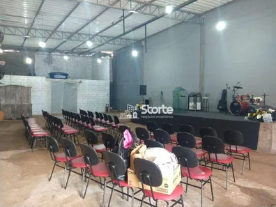 Galpão / Depósito / Armazém à venda, 240m² no Jardim Brasília, Uberlândia