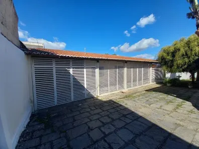 Casa com 3 Quartos para alugar, 180m² no Jardim Paulistano, Campina Grande