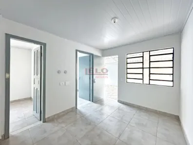 Casa com 3 Quartos para alugar, 94m² no Conjunto Habitacional Sanenge III, Maringá