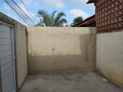 Galpão / Depósito / Armazém para alugar, 70m² no Centro, São Pedro da Aldeia