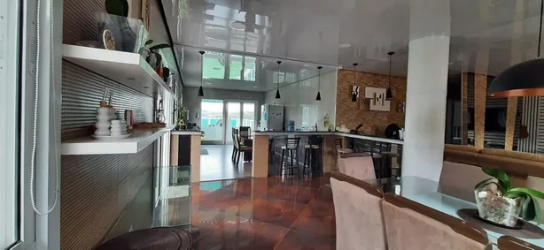 Fazenda / Sítio / Chácara com 7 Quartos à venda, 700m² no , Mairinque