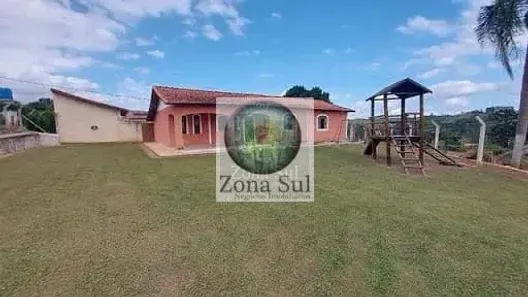 Fazenda / Sítio / Chácara com 4 Quartos à venda, 280m² no Floresta, Sarapuí