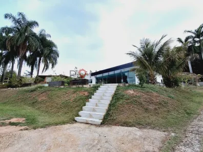 Fazenda / Sítio / Chácara com 3 Quartos para alugar, 5000m² no Parque Serra Dourada, Marília